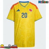 Camisa de Futebol Colômbia Juan Fernando Quintero #20 Equipamento Principal Mulheres Mundo 2026 Manga Curta